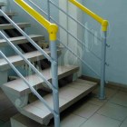 Несущая основа лестницы – металлокаркас со ступенями под заливку