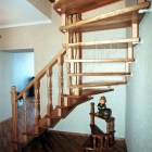 Деревянная лестница из дуба