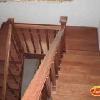 Деревянная межэтажная лестница